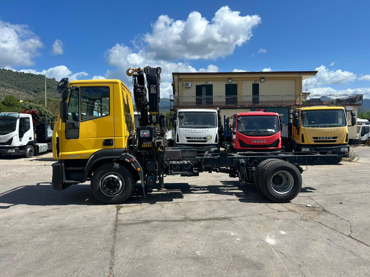 IVECO EUROCARGO 160E30 - Вантажівка з маніпулятором: фото 2 IVECO EUROCARGO 160E30 - Вантажівка з маніпулятором: фото 2