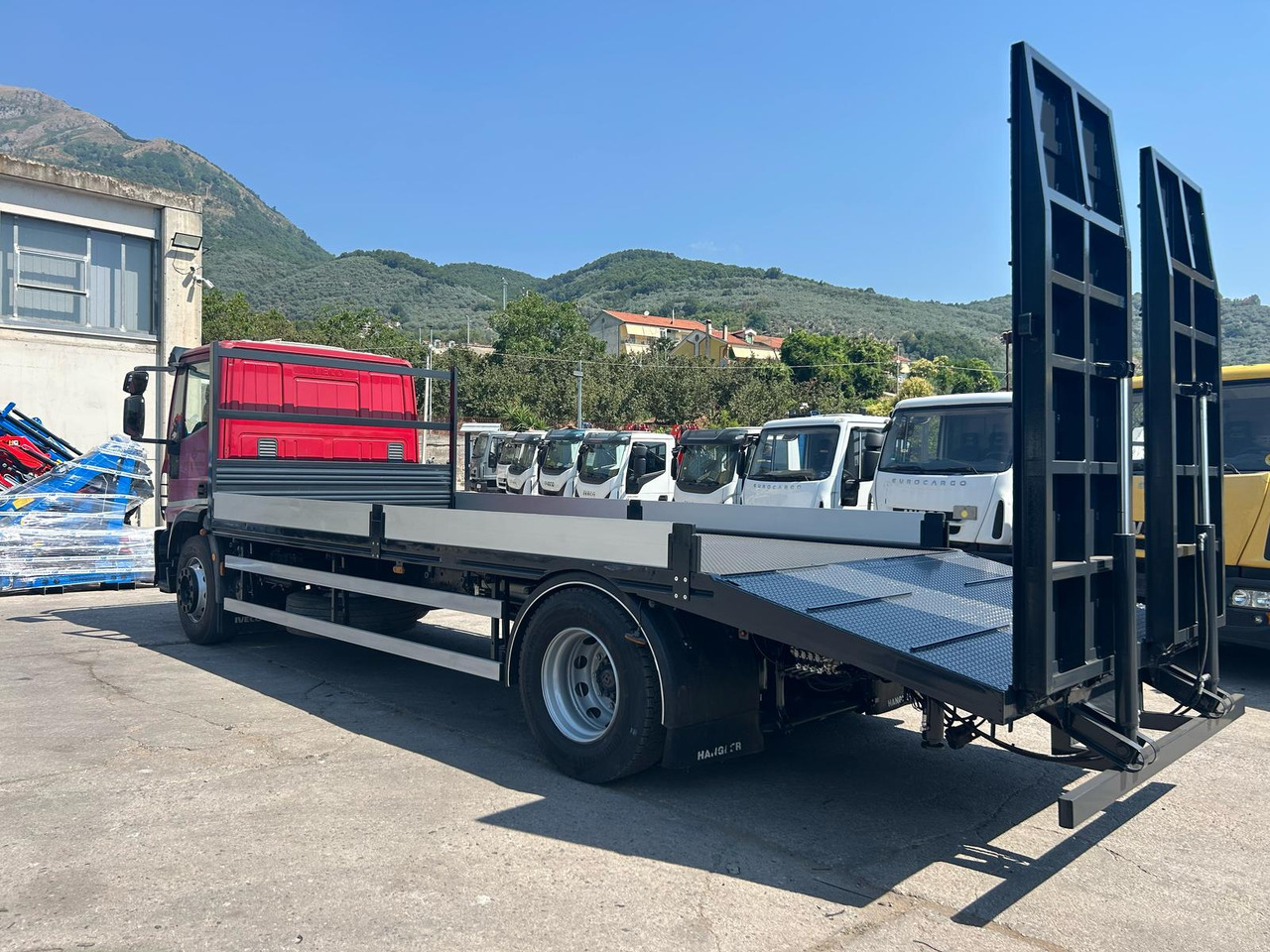 IVECO EUROCARGO 180E30 - Бортова вантажівка/ Платформа: фото 5 IVECO EUROCARGO 180E30 - Бортова вантажівка/ Платформа: фото 5