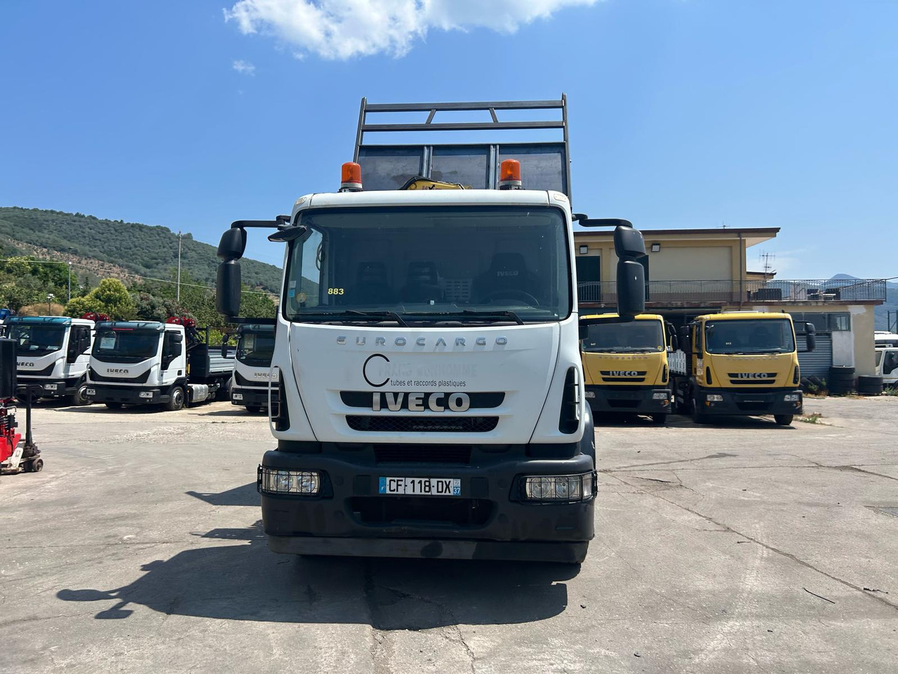 IVECO EUROCARGO 180E30 - Самоскид вантажівка, Вантажівка з маніпулятором: фото 2 IVECO EUROCARGO 180E30 - Самоскид вантажівка, Вантажівка з маніпулятором: фото 2