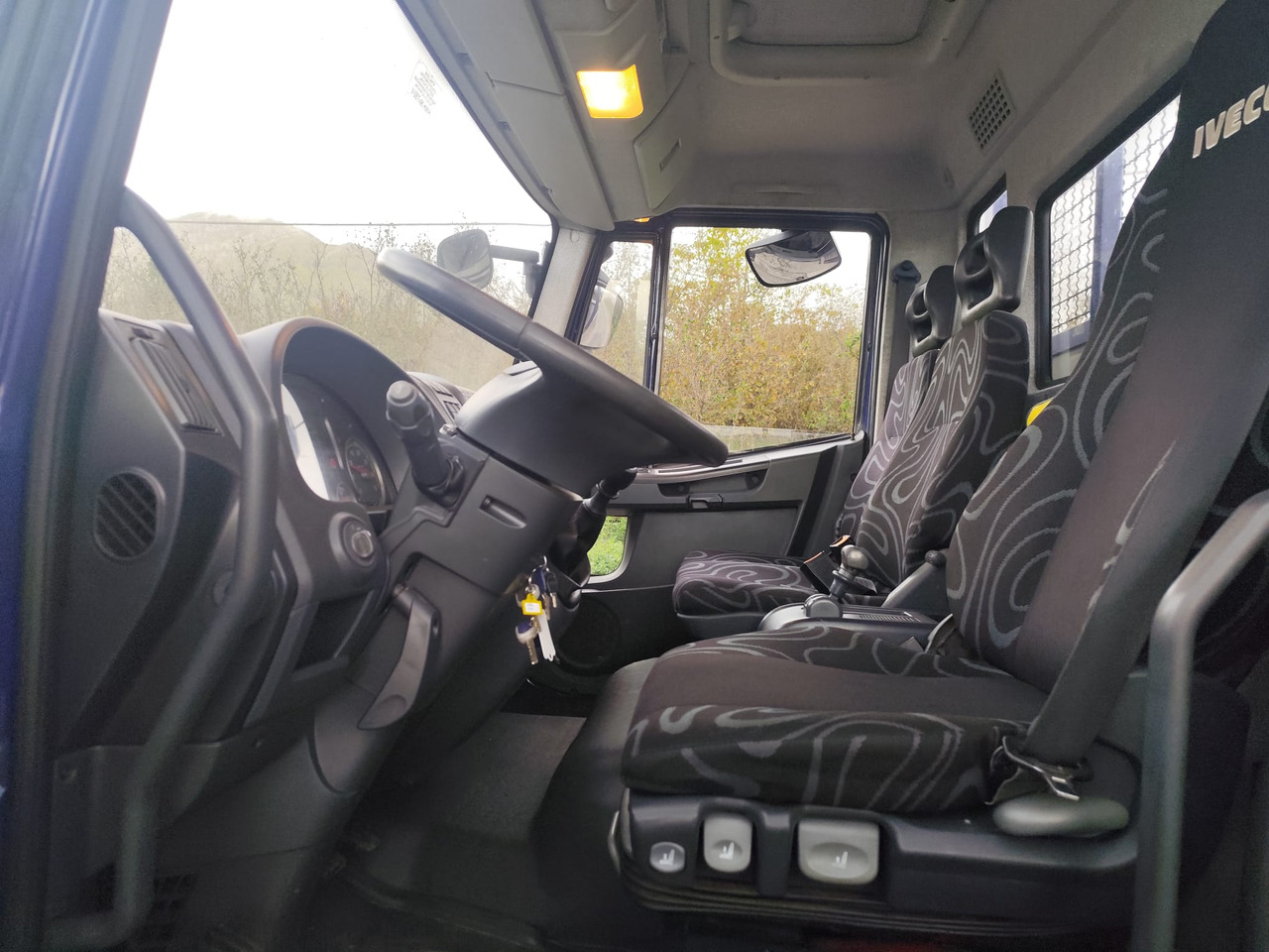 IVECO EUROCARGO 75E18 - Бортова вантажівка/ Платформа: фото 3 IVECO EUROCARGO 75E18 - Бортова вантажівка/ Платформа: фото 3