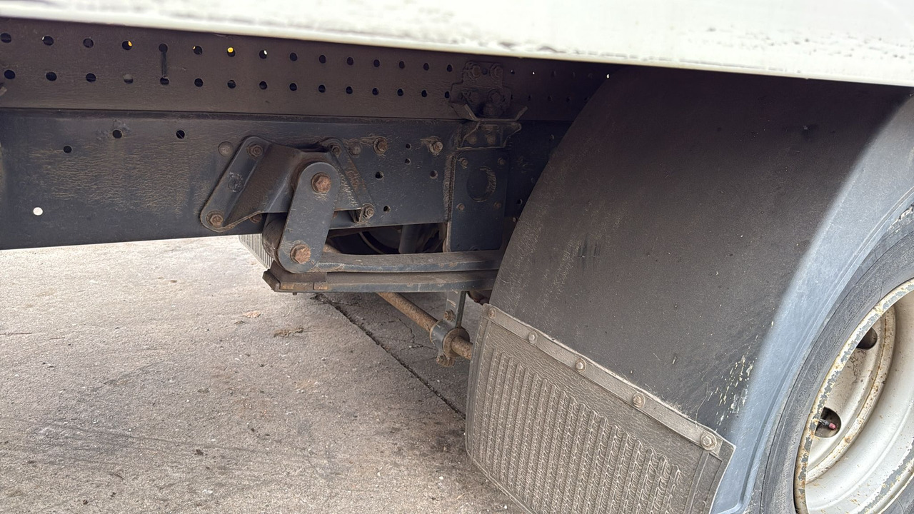 IVECO EUROCARGO 80-190 - Вантажівка шасі: фото 5 IVECO EUROCARGO 80-190 - Вантажівка шасі: фото 5