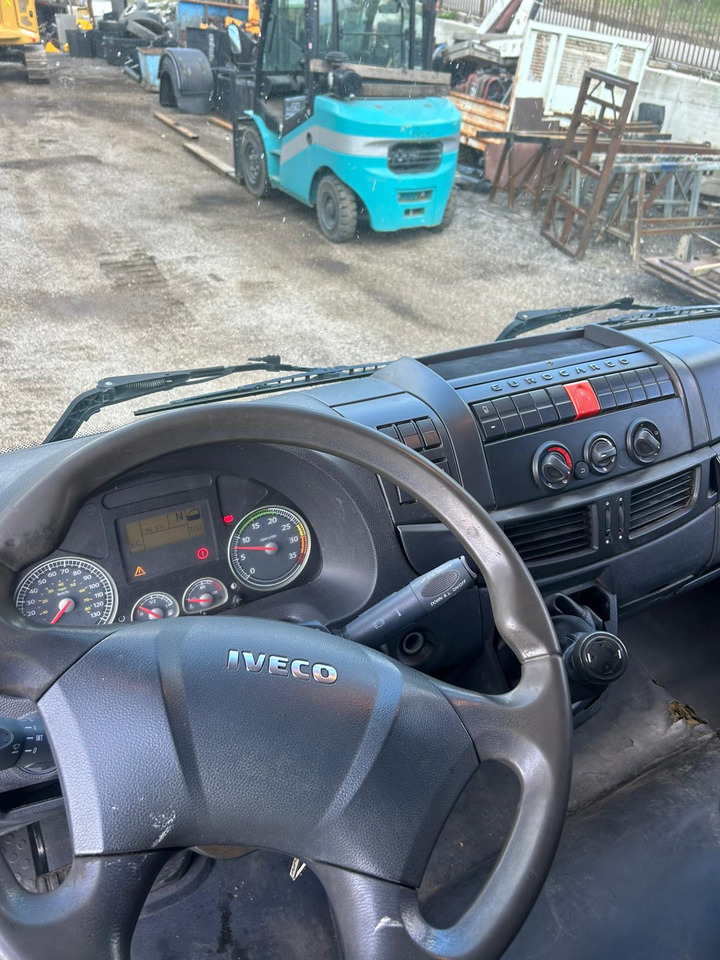 IVECO EUROCARGO 80E18 - Вантажівка з маніпулятором, Самоскид вантажівка: фото 3 IVECO EUROCARGO 80E18 - Вантажівка з маніпулятором, Самоскид вантажівка: фото 3