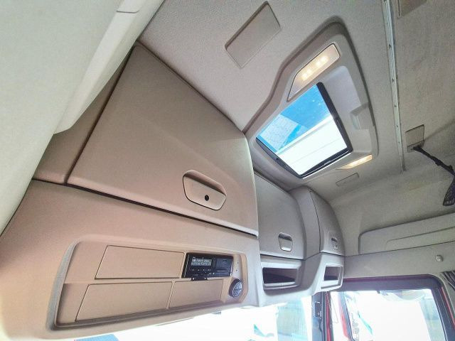 IVECO S-WAY AS260S48 Y - Вантажівка шасі: фото 2 IVECO S-WAY AS260S48 Y - Вантажівка шасі: фото 2