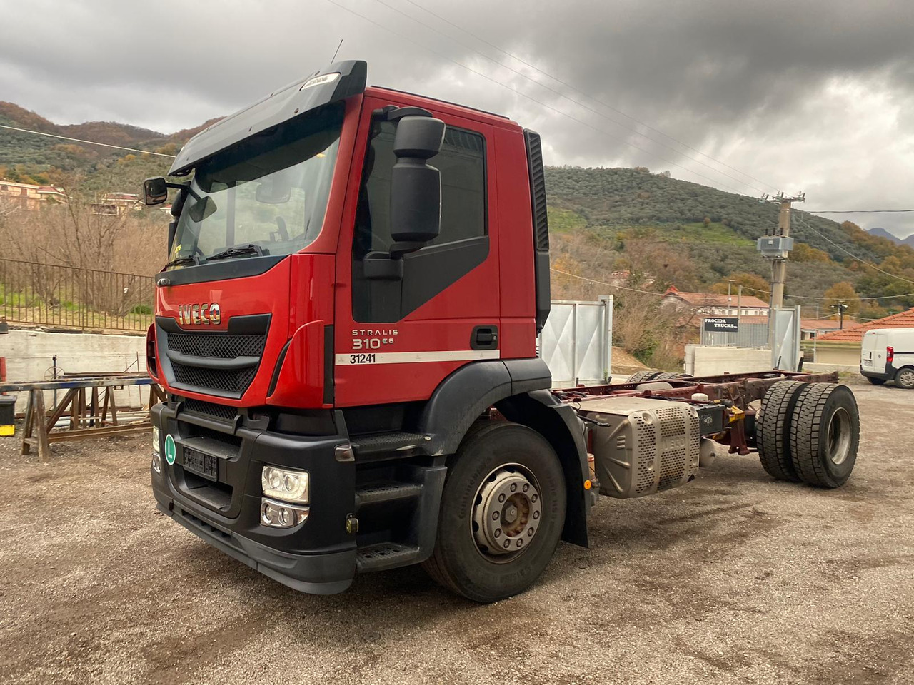 IVECO STRALIS 190S31 - Вантажівка шасі: фото 1 IVECO STRALIS 190S31 - Вантажівка шасі: фото 1