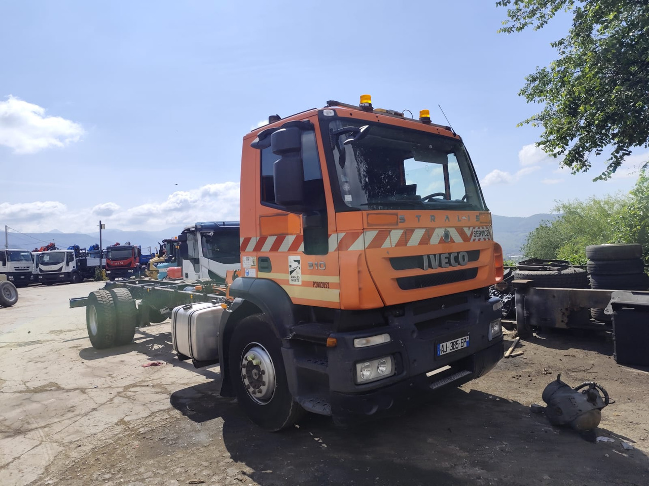 IVECO STRALIS 190S31 - Вантажівка з маніпулятором: фото 1 IVECO STRALIS 190S31 - Вантажівка з маніпулятором: фото 1