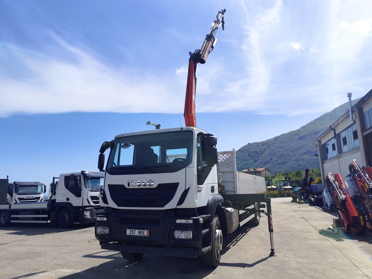 IVECO STRALIS 190S31 - Вантажівка з маніпулятором: фото 5 IVECO STRALIS 190S31 - Вантажівка з маніпулятором: фото 5