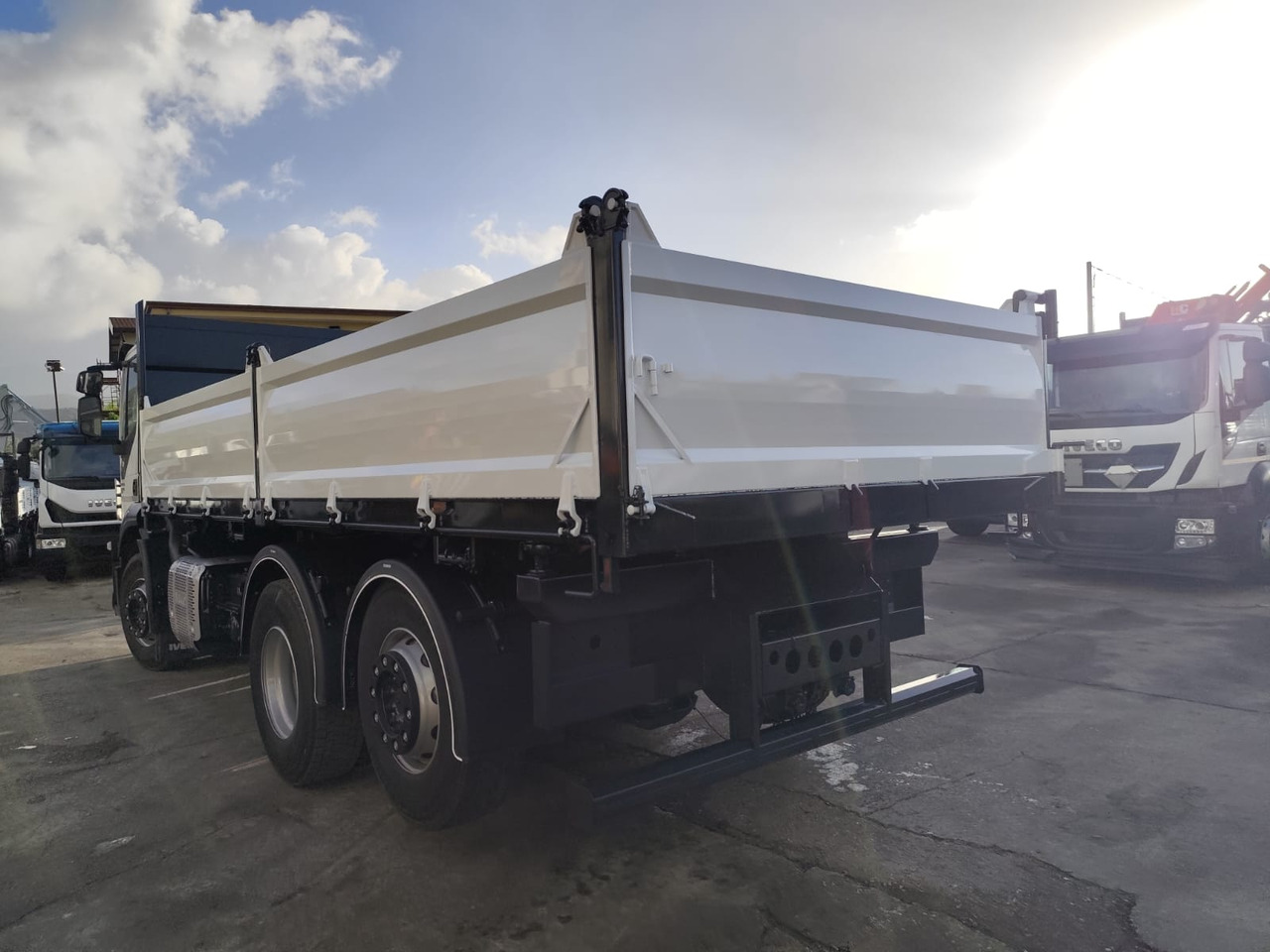 IVECO STRALIS AD 260S31 - Самоскид вантажівка: фото 2 IVECO STRALIS AD 260S31 - Самоскид вантажівка: фото 2