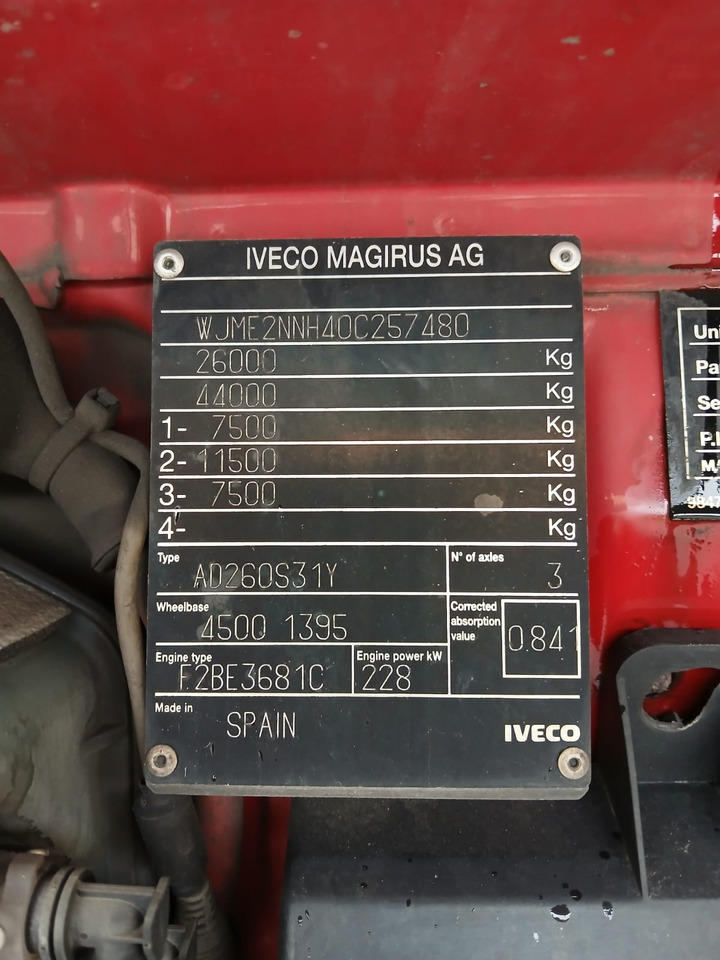 IVECO STRALIS AD 260S31 - Вантажівка шасі: фото 5 IVECO STRALIS AD 260S31 - Вантажівка шасі: фото 5