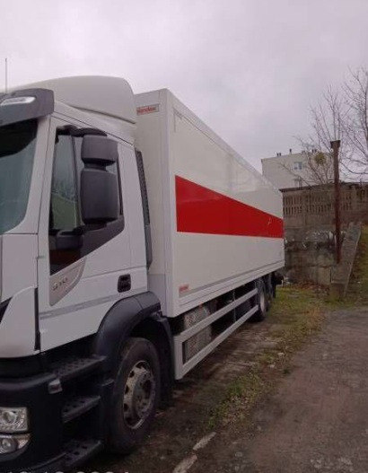 IVECO STRALIS AD 260S31 XP - Вантажівка з закритим кузовом: фото 2 IVECO STRALIS AD 260S31 XP - Вантажівка з закритим кузовом: фото 2