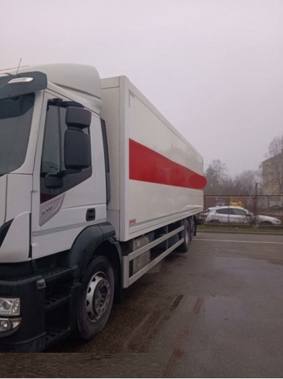 IVECO STRALIS AD 260S31 XP - Вантажівка з закритим кузовом: фото 2 IVECO STRALIS AD 260S31 XP - Вантажівка з закритим кузовом: фото 2