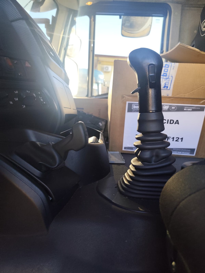 IVECO STRALIS AD 260S31 Y/P - Гаковий мультиліфт вантажівка: фото 4 IVECO STRALIS AD 260S31 Y/P - Гаковий мультиліфт вантажівка: фото 4