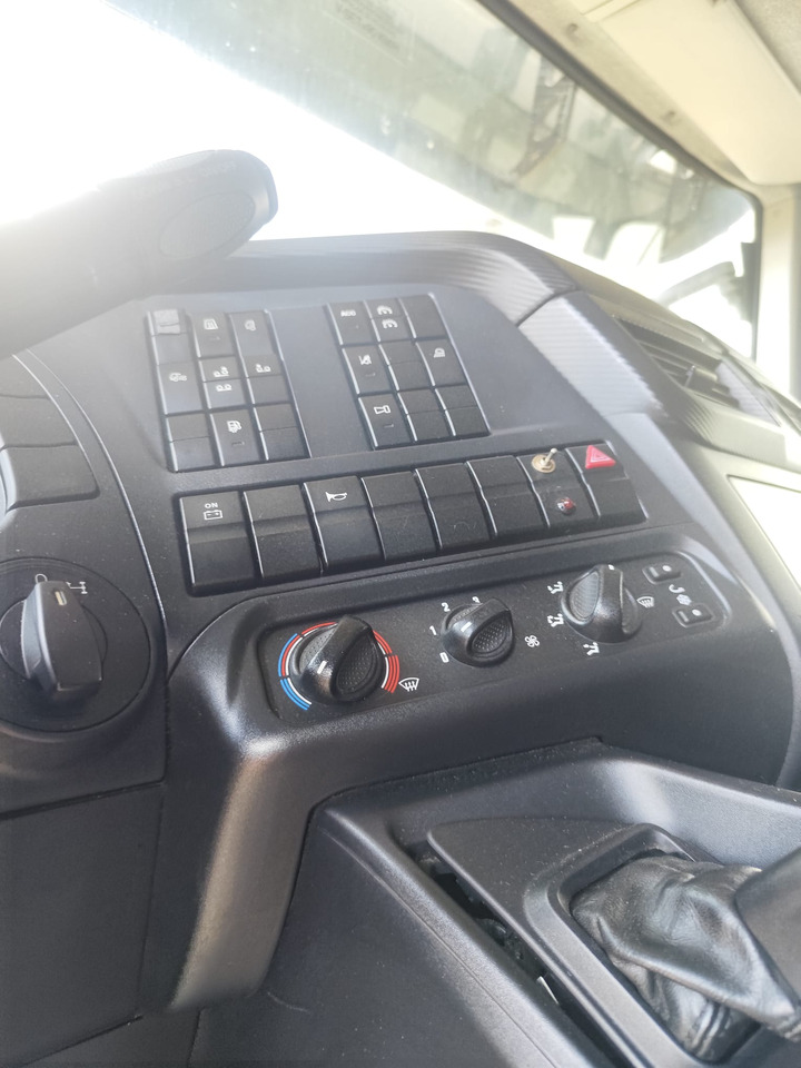 IVECO STRALIS AD 260S31 Y/P - Вантажівка шасі: фото 3 IVECO STRALIS AD 260S31 Y/P - Вантажівка шасі: фото 3