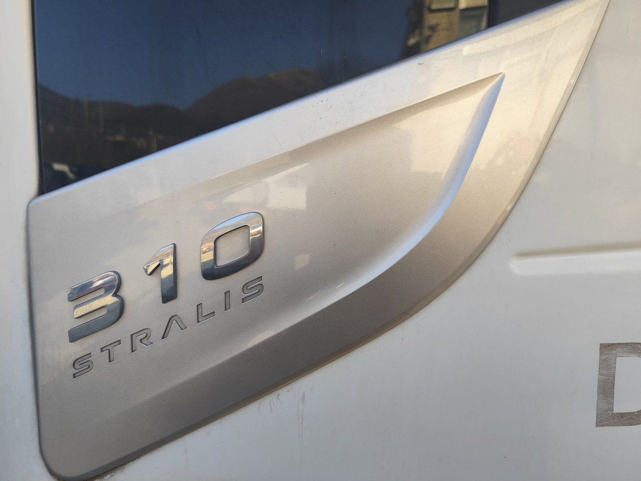 IVECO STRALIS AD 260S31 Y/P - Гаковий мультиліфт вантажівка: фото 2 IVECO STRALIS AD 260S31 Y/P - Гаковий мультиліфт вантажівка: фото 2