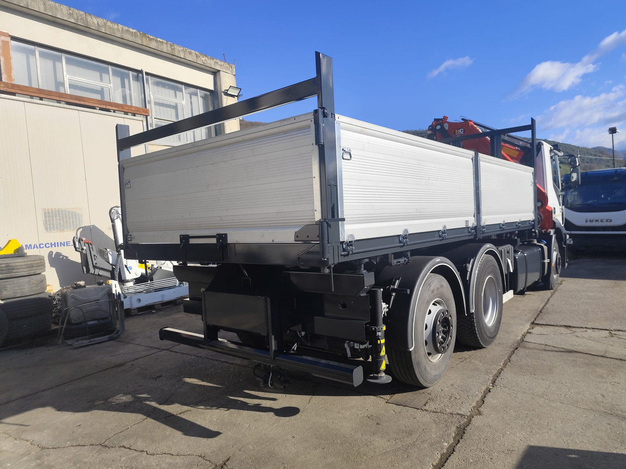 Вантажівка з маніпулятором, Самоскид вантажівка IVECO STRALIS CUBE 260S31: фото 24 Вантажівка з маніпулятором, Самоскид вантажівка IVECO STRALIS CUBE 260S31: фото 24