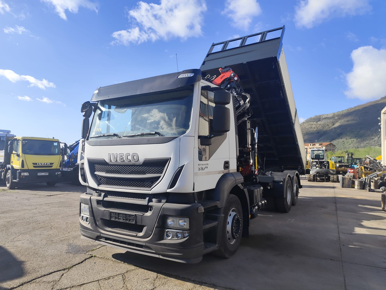 Вантажівка з маніпулятором, Самоскид вантажівка IVECO STRALIS CUBE 260S31: фото 18 Вантажівка з маніпулятором, Самоскид вантажівка IVECO STRALIS CUBE 260S31: фото 18