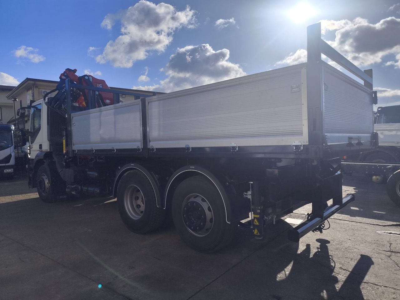 Вантажівка з маніпулятором, Самоскид вантажівка IVECO STRALIS CUBE 260S31: фото 26 Вантажівка з маніпулятором, Самоскид вантажівка IVECO STRALIS CUBE 260S31: фото 26