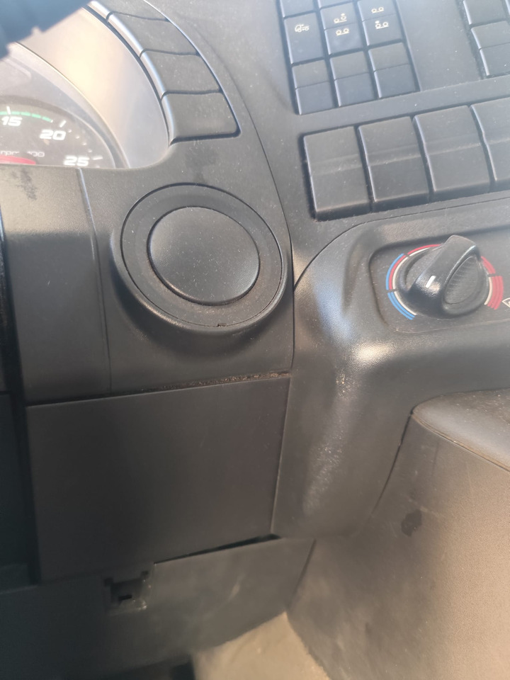 Вантажівка з маніпулятором, Самоскид вантажівка IVECO STRALIS CUBE 260S31: фото 33 Вантажівка з маніпулятором, Самоскид вантажівка IVECO STRALIS CUBE 260S31: фото 33