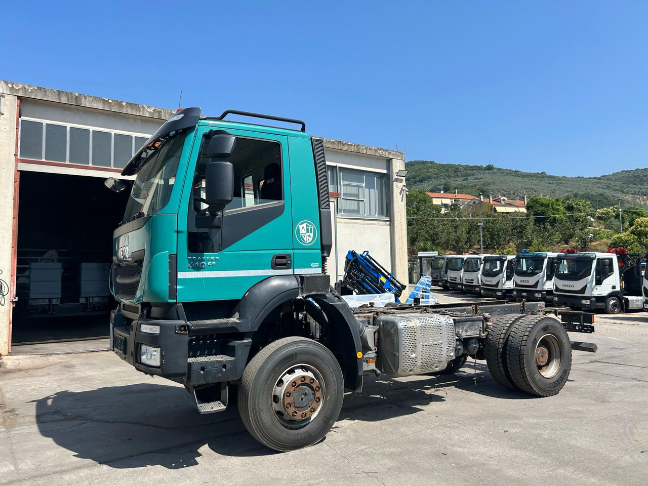 IVECO TRAKKER 190T41 - Вантажівка шасі: фото 1 IVECO TRAKKER 190T41 - Вантажівка шасі: фото 1