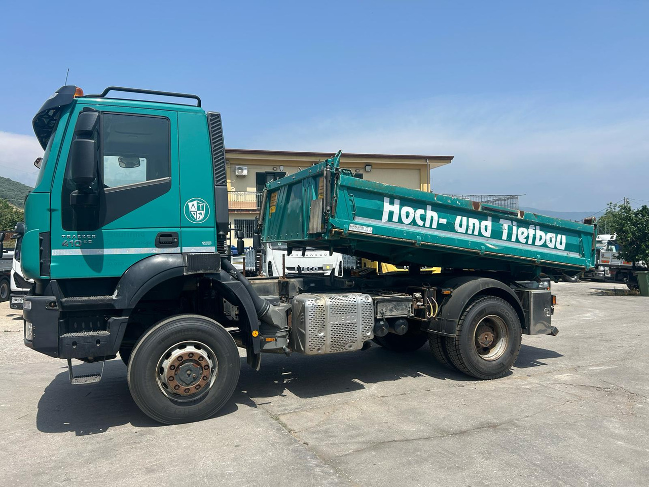IVECO TRAKKER 190T41 - Самоскид вантажівка: фото 2 IVECO TRAKKER 190T41 - Самоскид вантажівка: фото 2