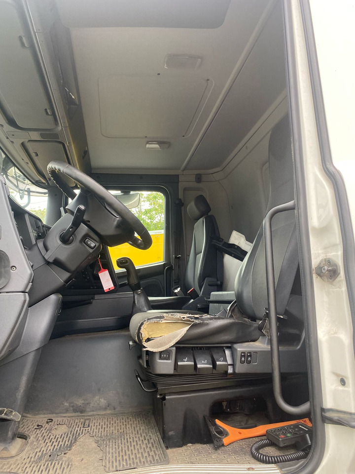 Вантажівка шасі SCANIA G440: фото 11