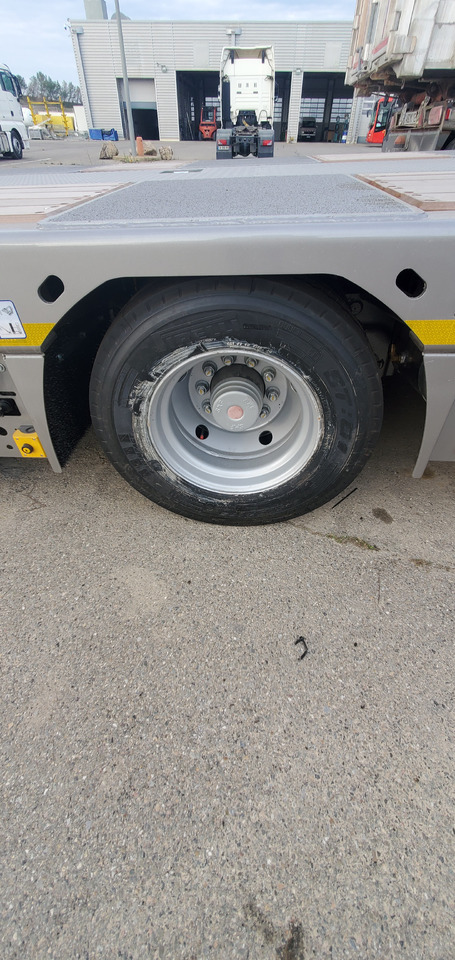 Новий Низькорамна платформа напівпричіп Для транспортування важкої техніки YALCIN 3 ESSIEUX STD: фото 13 Новий Низькорамна платформа напівпричіп Для транспортування важкої техніки YALCIN 3 ESSIEUX STD: фото 13