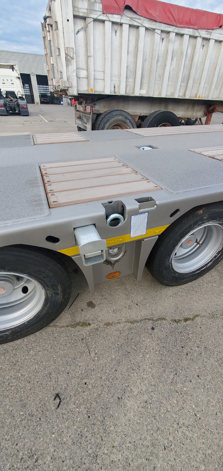 Новий Низькорамна платформа напівпричіп Для транспортування важкої техніки YALCIN 3 ESSIEUX STD: фото 9 Новий Низькорамна платформа напівпричіп Для транспортування важкої техніки YALCIN 3 ESSIEUX STD: фото 9