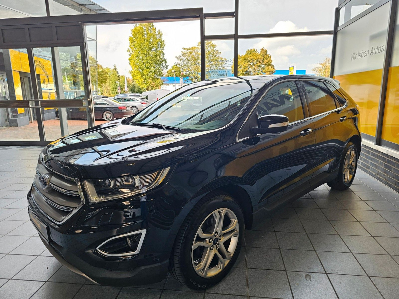 Ford Edge Titanium 4x4 AHK ACC SchiebeDach Navi LED - Позашляховик: фото 3 Ford Edge Titanium 4x4 AHK ACC SchiebeDach Navi LED - Позашляховик: фото 3