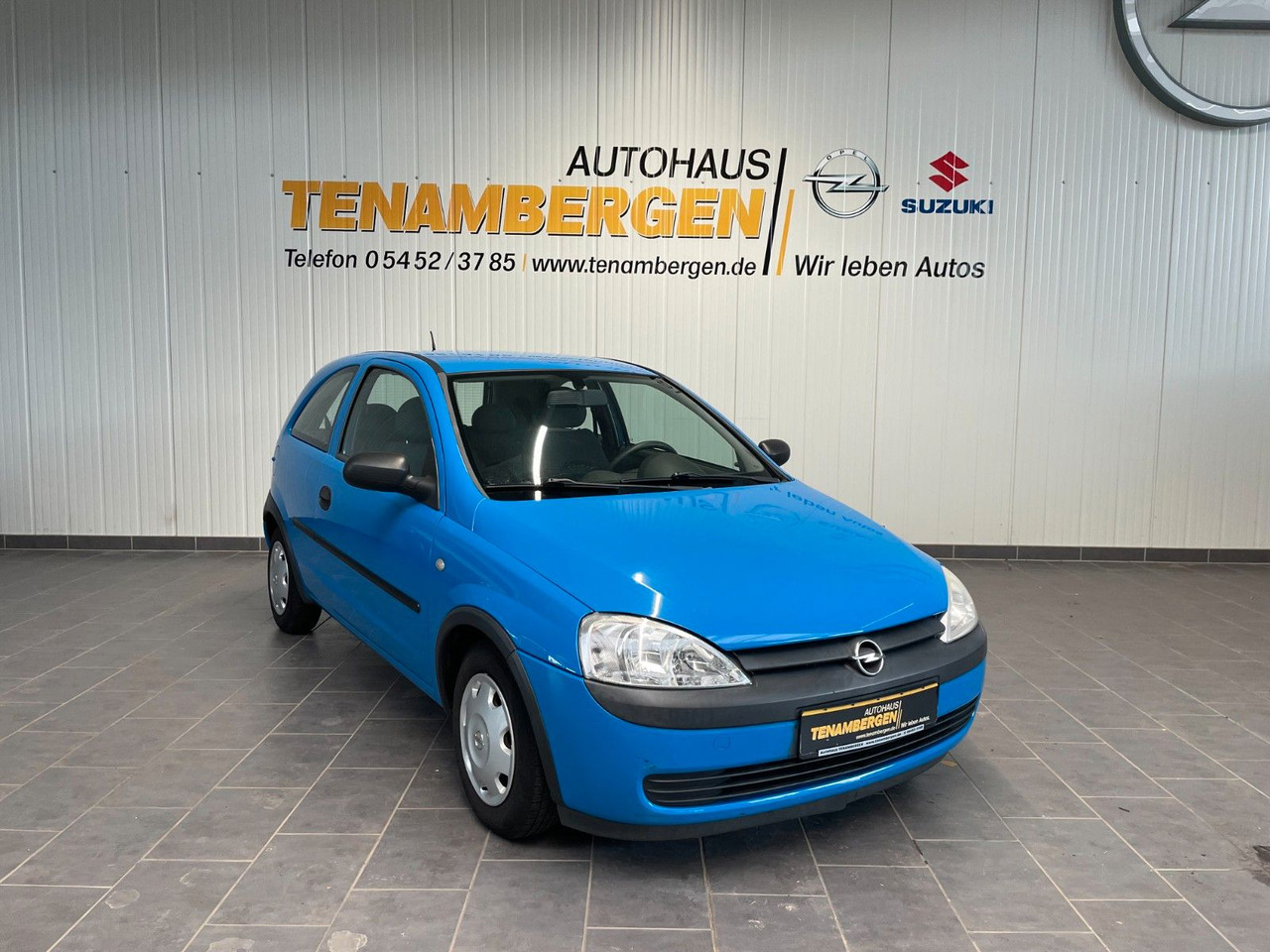 Opel Corsa Comfort Tüv NEU  8 fach Bereift - Седан: фото 1 Opel Corsa Comfort Tüv NEU  8 fach Bereift - Седан: фото 1