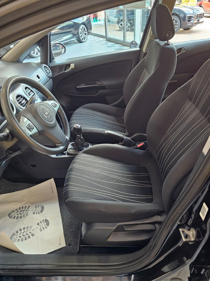 Opel Corsa D - Легковий автомобіль: фото 5 Opel Corsa D - Легковий автомобіль: фото 5
