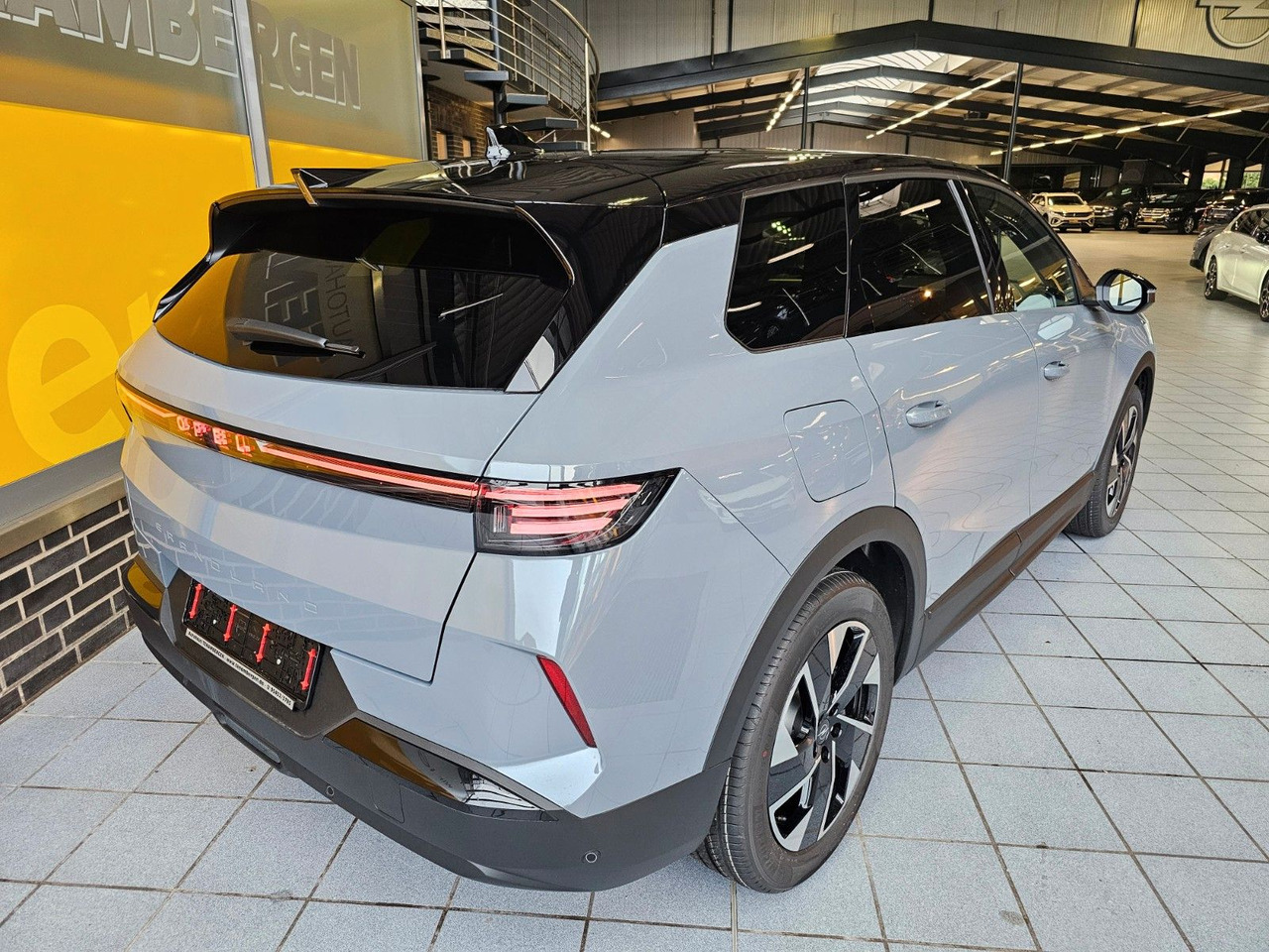 Opel Grandland 1.2 48V Mild-Hybrid 360°Kamera ACC AHK - Позашляховик: фото 4 Opel Grandland 1.2 48V Mild-Hybrid 360°Kamera ACC AHK - Позашляховик: фото 4
