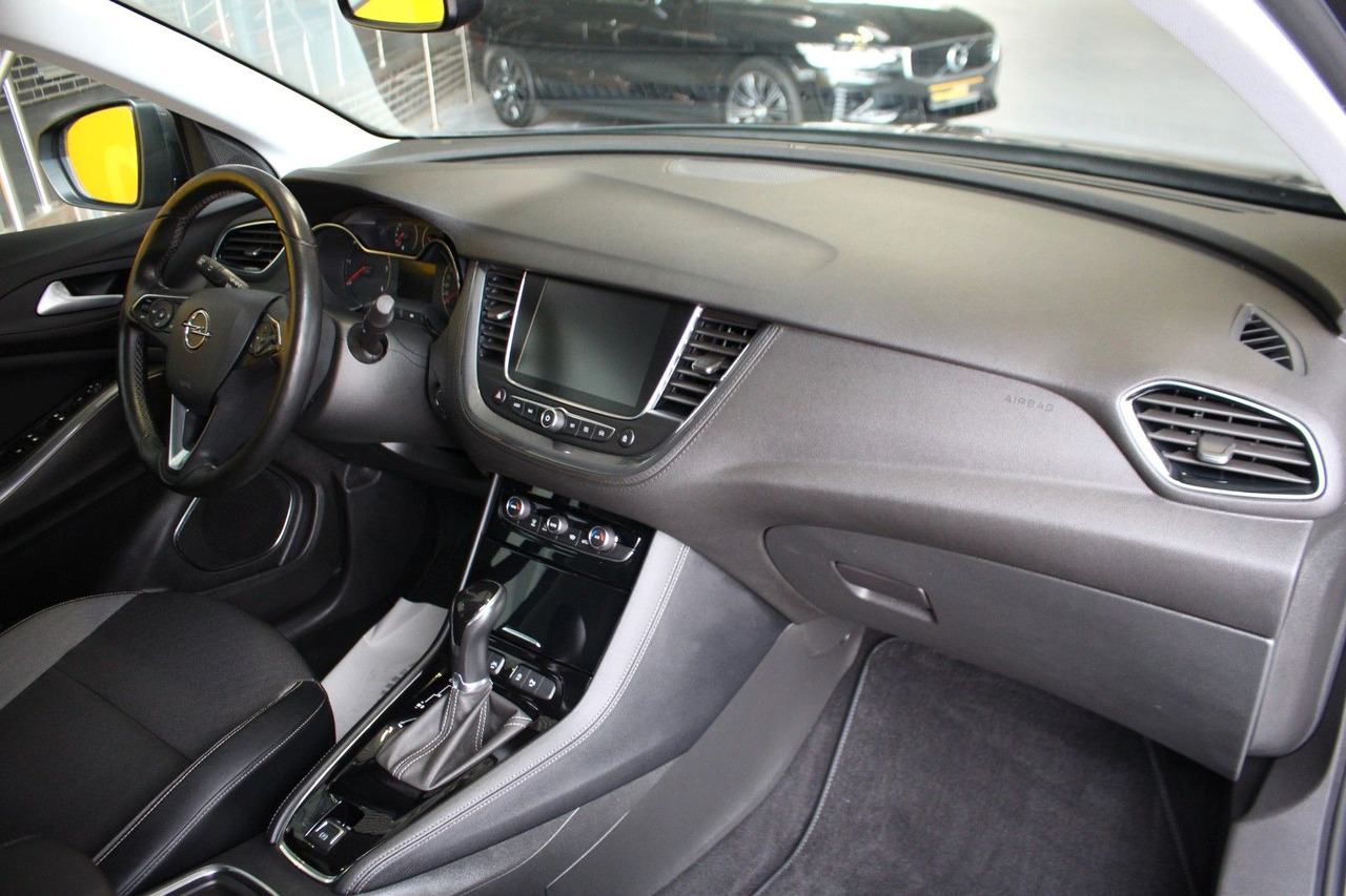 Opel Grandland X Innovation AT-8 Navi Kamera LED AHK - Позашляховик: фото 4 Opel Grandland X Innovation AT-8 Navi Kamera LED AHK - Позашляховик: фото 4