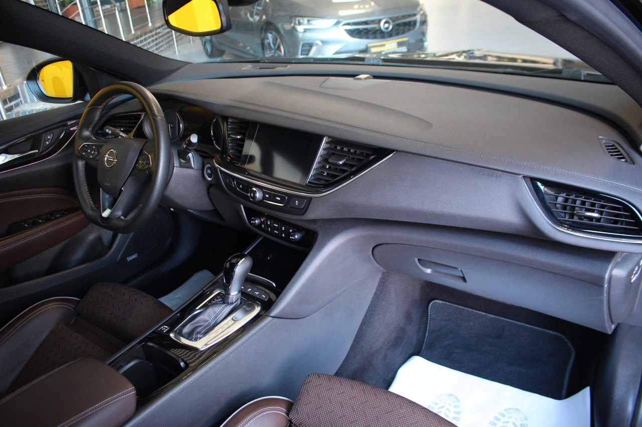 Opel Insignia B Sports Tourer GSi 4x4 Massage Bose - Універсал: фото 4 Opel Insignia B Sports Tourer GSi 4x4 Massage Bose - Універсал: фото 4
