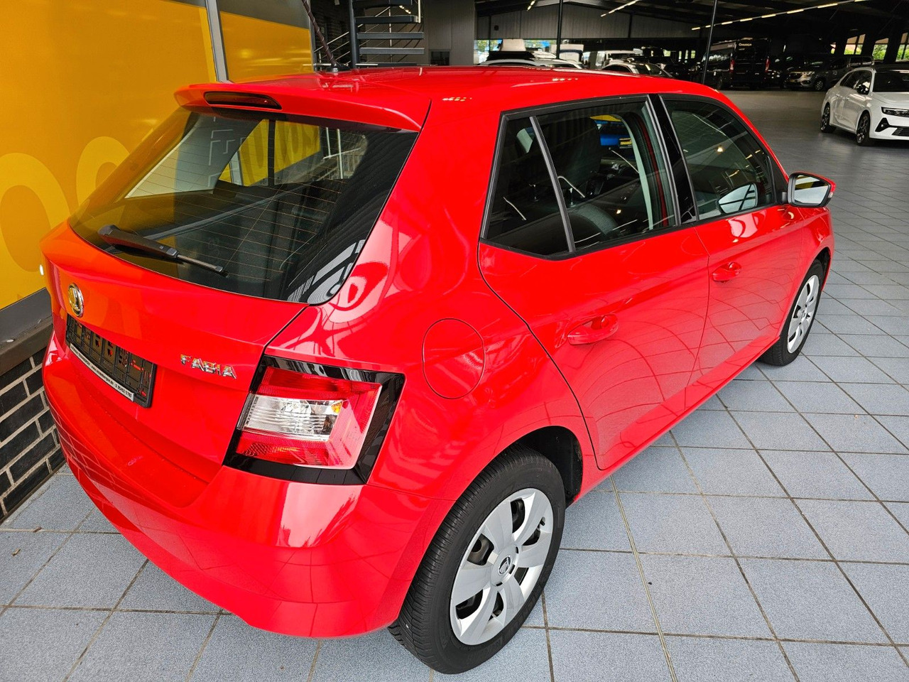 Skoda Fabia Cool Edition SHZ USB - Легковий автомобіль: фото 3 Skoda Fabia Cool Edition SHZ USB - Легковий автомобіль: фото 3