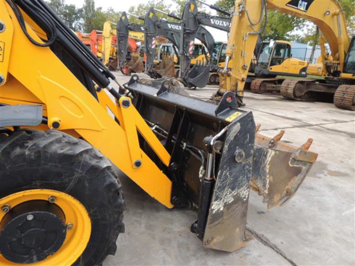 JCB 3CX - Екскаватор-навантажувач: фото 3 JCB 3CX - Екскаватор-навантажувач: фото 3