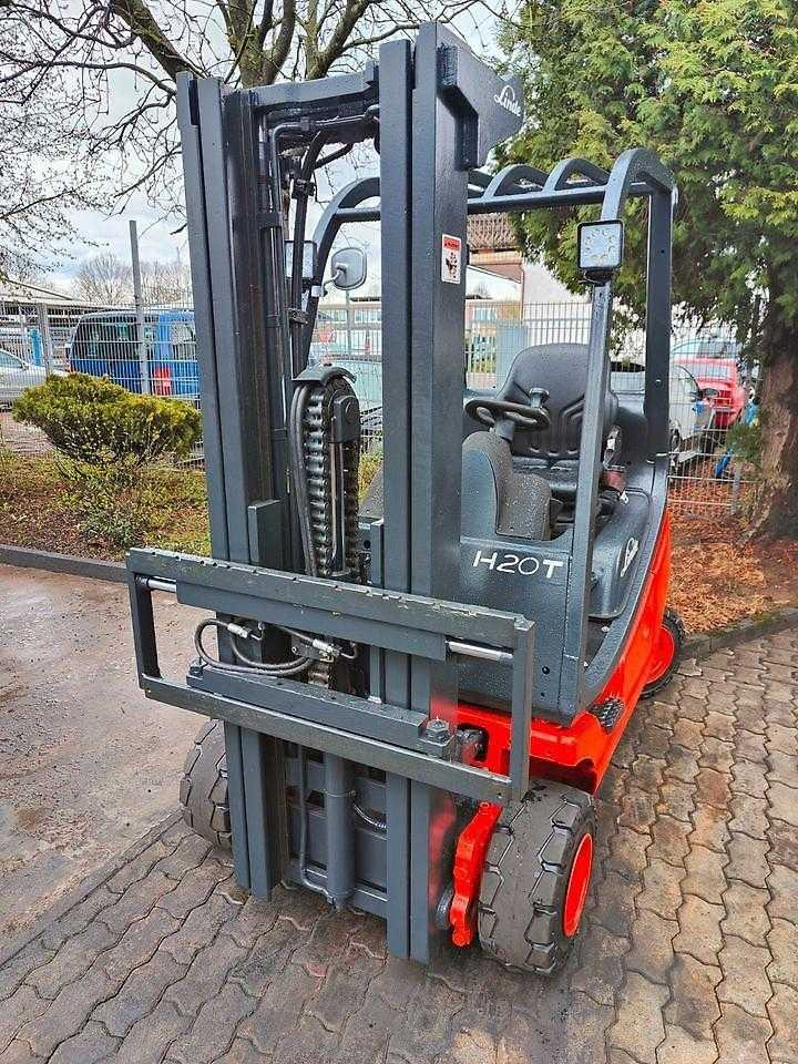 Linde H20T-03 - Газовий навантажувач: фото 5 Linde H20T-03 - Газовий навантажувач: фото 5