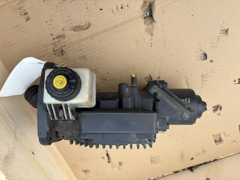 Scania ECAS - Зчеплення та запчастини: фото 2 Scania ECAS - Зчеплення та запчастини: фото 2