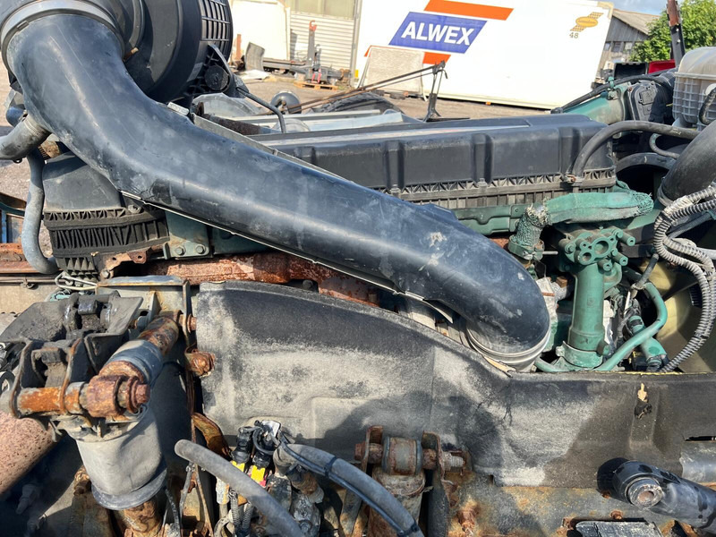 Volvo D11K370 - Двигун: фото 2 Volvo D11K370 - Двигун: фото 2