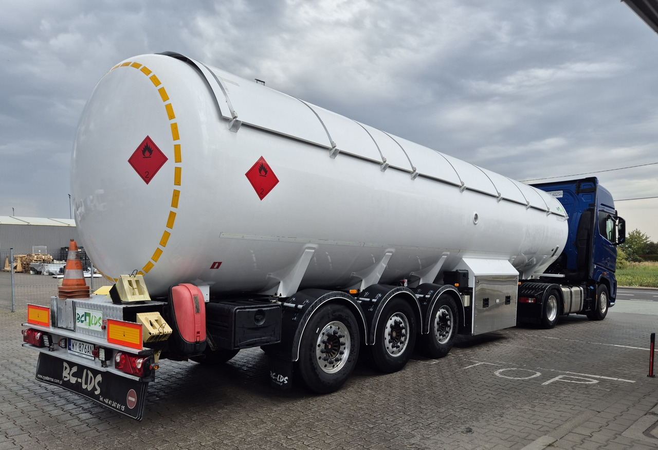 BC-LDS EMERSON/ propane/ butane/ lpg/ gpl - Напівпричіп цистерна: фото 3 BC-LDS EMERSON/ propane/ butane/ lpg/ gpl - Напівпричіп цистерна: фото 3