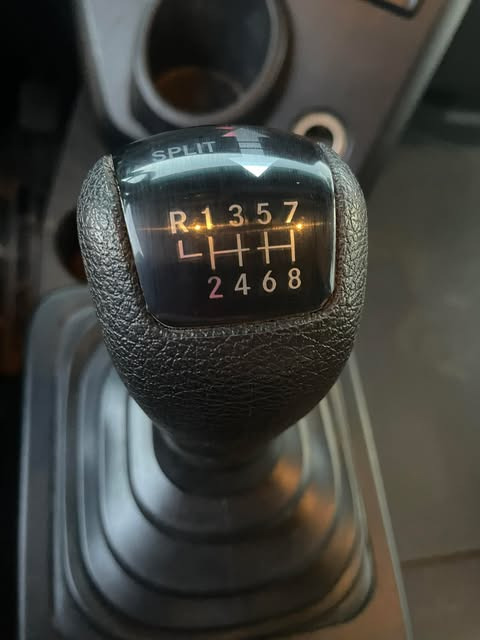 Новий Тягач mercedes-beenz aroc: фото 9