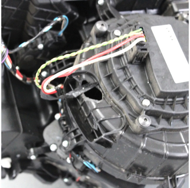 DAF XF106 Kachelhuis 2154534 - Моторчик пічки в категорії Вантажівки: фото 4 DAF XF106 Kachelhuis 2154534 - Моторчик пічки в категорії Вантажівки: фото 4