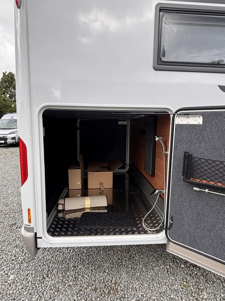 Carthago chic c-line I 5.0 QB *Mercedes*MJ25*Alde*Sky*TV* - Інтегрований автобудинок: фото 4 Carthago chic c-line I 5.0 QB *Mercedes*MJ25*Alde*Sky*TV* - Інтегрований автобудинок: фото 4