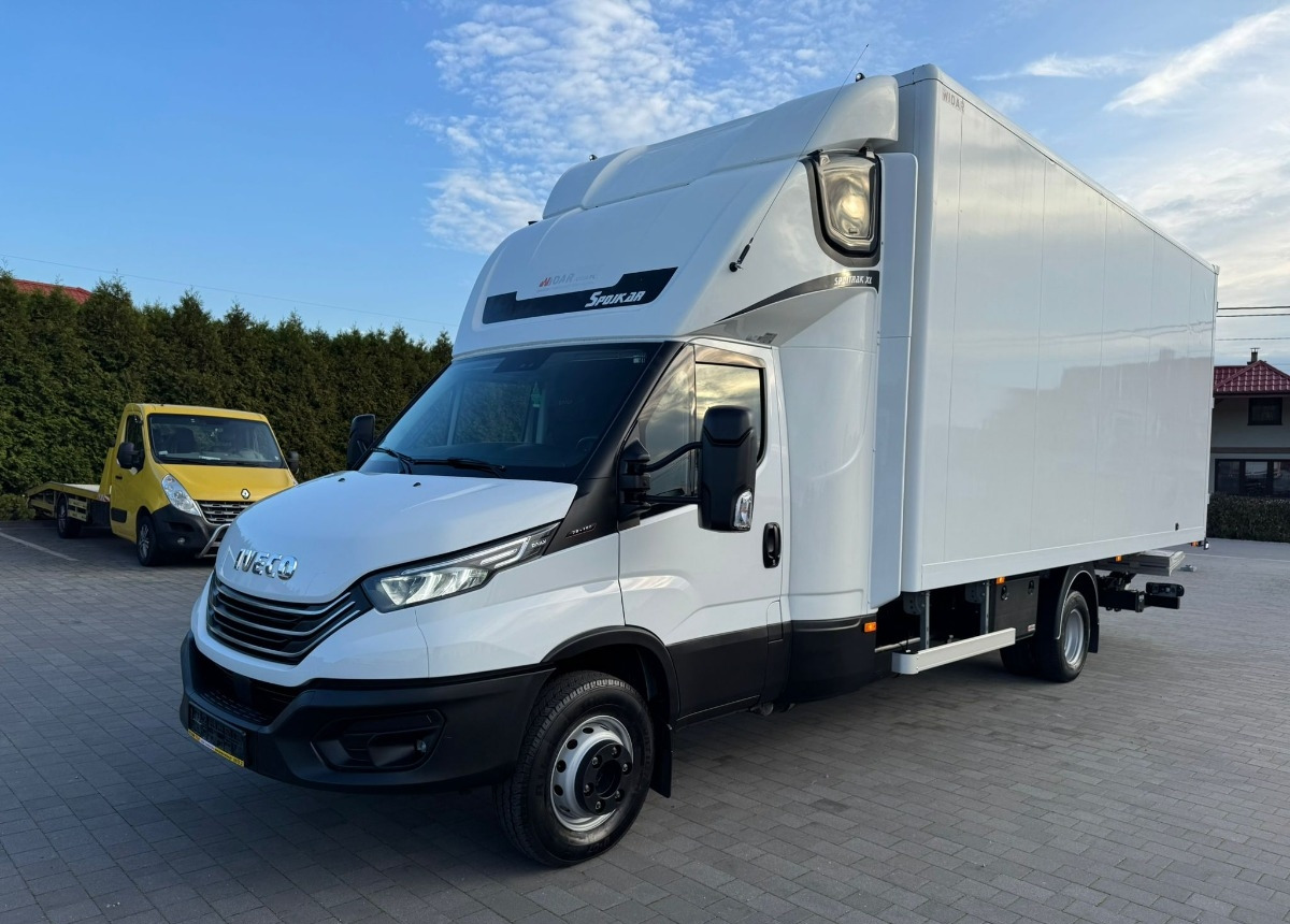 Iveco 72/18 Kontener-Winda 2x Kabina Sypialna IVECO 72C18 Winda Kontener XL Jak Nowe - Фургон з закритим кузовом: фото 2 Iveco 72/18 Kontener-Winda 2x Kabina Sypialna IVECO 72C18 Winda Kontener XL Jak Nowe - Фургон з закритим кузовом: фото 2