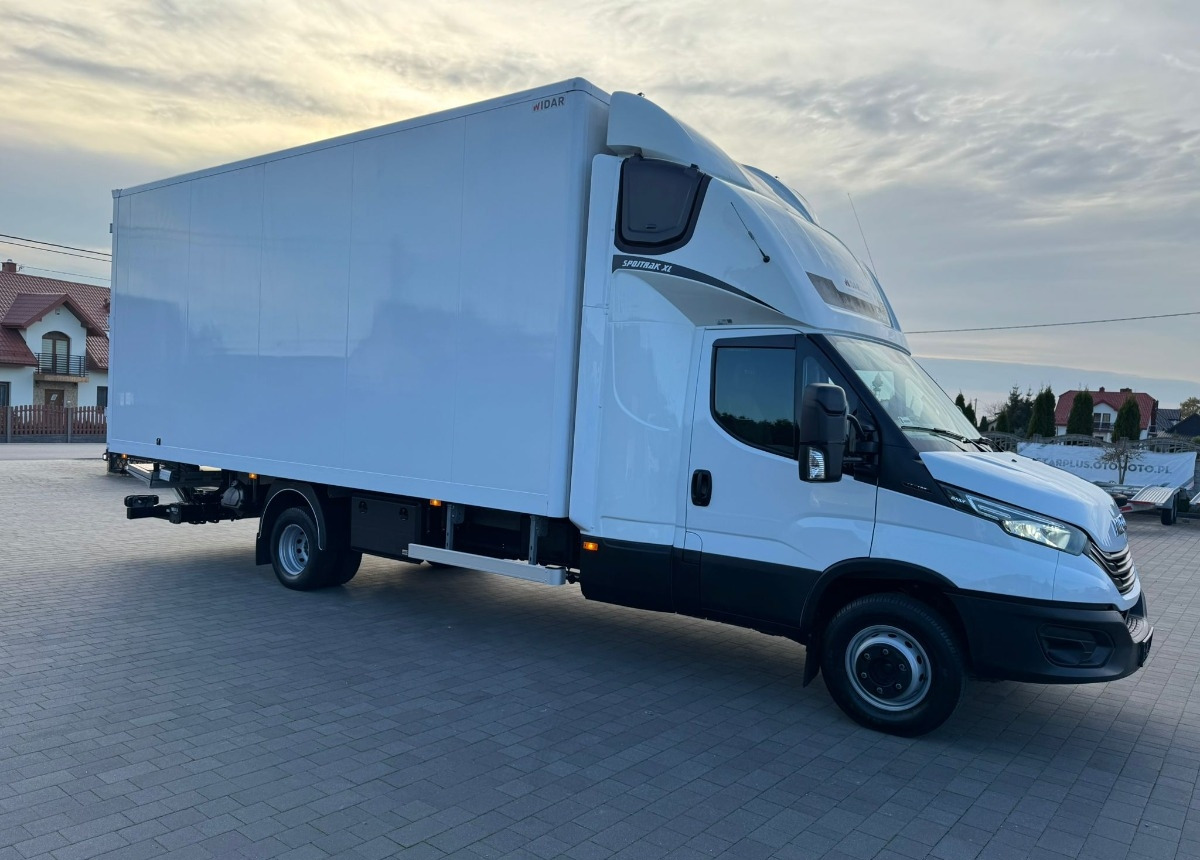 Iveco 72/18 Kontener-Winda 2x Kabina Sypialna IVECO 72C18 Winda Kontener XL Jak Nowe - Фургон з закритим кузовом: фото 3 Iveco 72/18 Kontener-Winda 2x Kabina Sypialna IVECO 72C18 Winda Kontener XL Jak Nowe - Фургон з закритим кузовом: фото 3