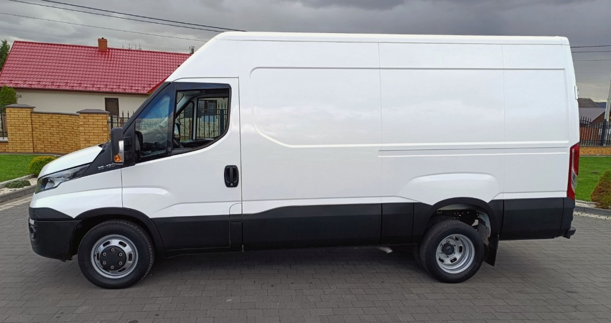 Суцільнометалевий фургон Iveco Daily 35C13 Blaszak L3H2 na bliźniakach VAT 23: фото 6 Суцільнометалевий фургон Iveco Daily 35C13 Blaszak L3H2 na bliźniakach VAT 23: фото 6