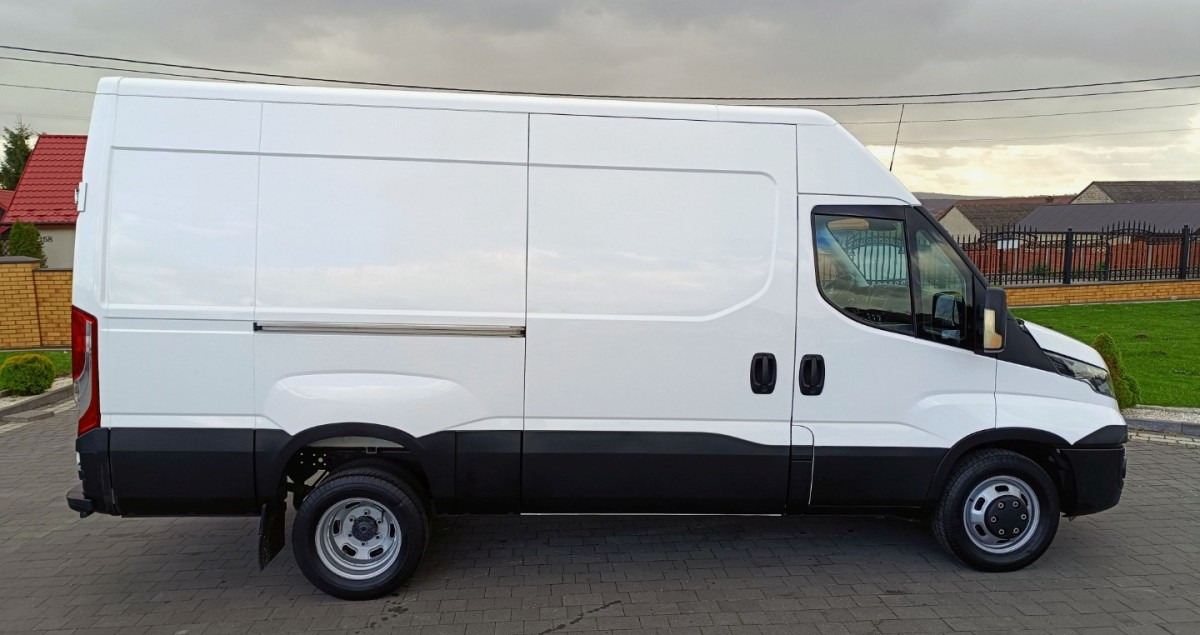 Суцільнометалевий фургон Iveco Daily 35C13 Blaszak L3H2 na bliźniakach VAT 23: фото 11 Суцільнометалевий фургон Iveco Daily 35C13 Blaszak L3H2 na bliźniakach VAT 23: фото 11