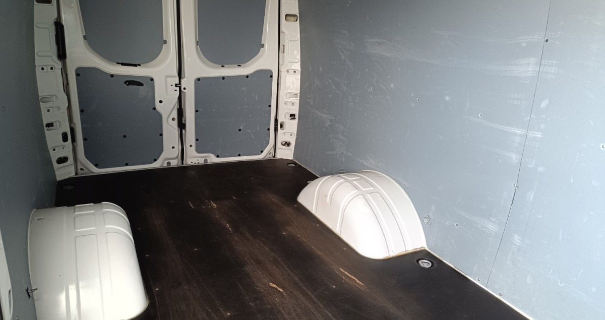 Суцільнометалевий фургон Iveco Daily 35C13 Blaszak L3H2 na bliźniakach VAT 23: фото 17 Суцільнометалевий фургон Iveco Daily 35C13 Blaszak L3H2 na bliźniakach VAT 23: фото 17