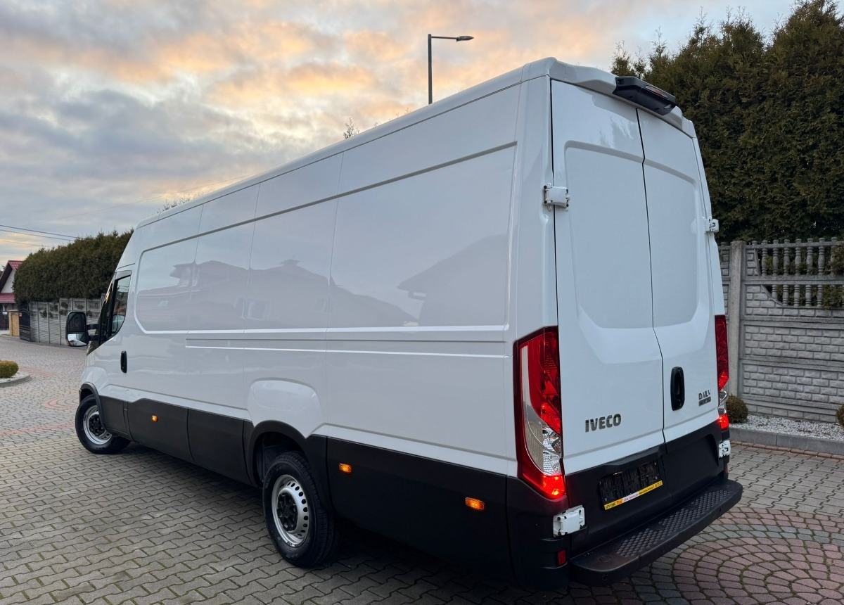 Iveco Maxi 3.0 Himatic 180ps. Iveco 180ps - Суцільнометалевий фургон: фото 4 Iveco Maxi 3.0 Himatic 180ps. Iveco 180ps - Суцільнометалевий фургон: фото 4