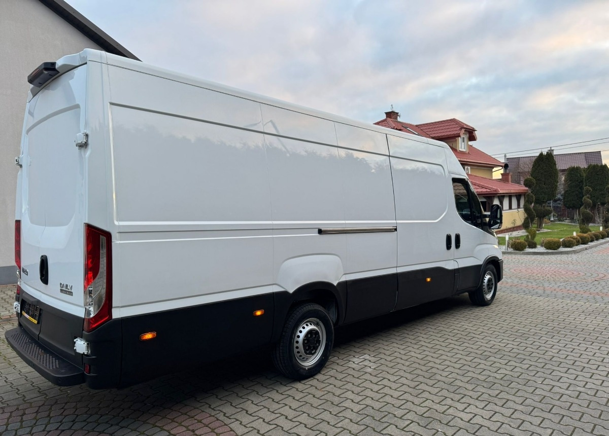 Iveco Maxi 3.0 Himatic 180ps. Iveco 180ps - Суцільнометалевий фургон: фото 3 Iveco Maxi 3.0 Himatic 180ps. Iveco 180ps - Суцільнометалевий фургон: фото 3