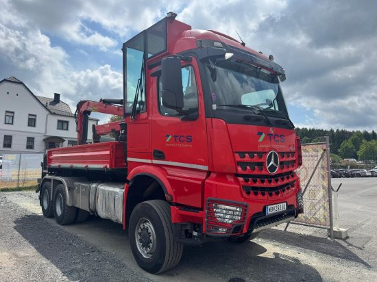 Mercedes-Benz AROCS 3552 963-2F Epsilon M100L86 Kran ? Leistungsstarker Holzladekran mit hoher Reichweite - Вантажівка з маніпулятором: фото 2 Mercedes-Benz AROCS 3552 963-2F Epsilon M100L86 Kran ? Leistungsstarker Holzladekran mit hoher Reichweite - Вантажівка з маніпулятором: фото 2