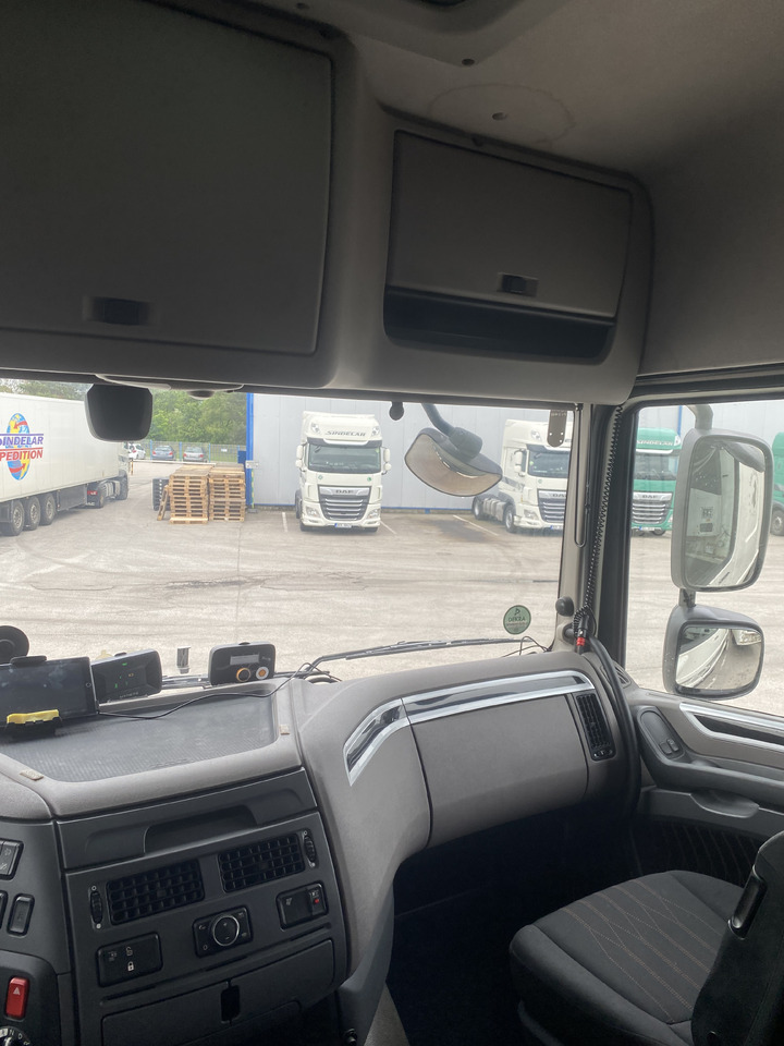 Тягач DAF H4EN3: фото 9